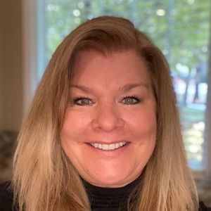 Meet your Posher, Cynthia